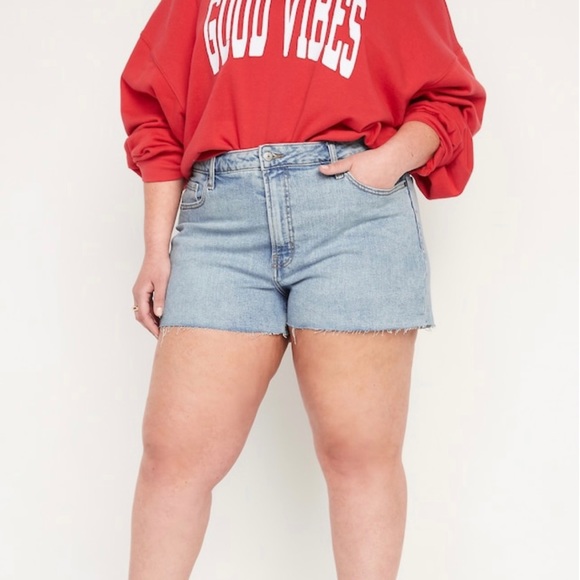 Old Navy: High-Waisted O.G. Straight Cut-Off Jean Shorts - Kallie (3” inseam) - Picture 7 of 8